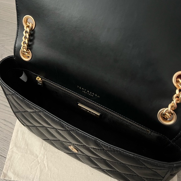 Tory Burch Willa Shoulder Bag (Large) - Picture 3 of 5